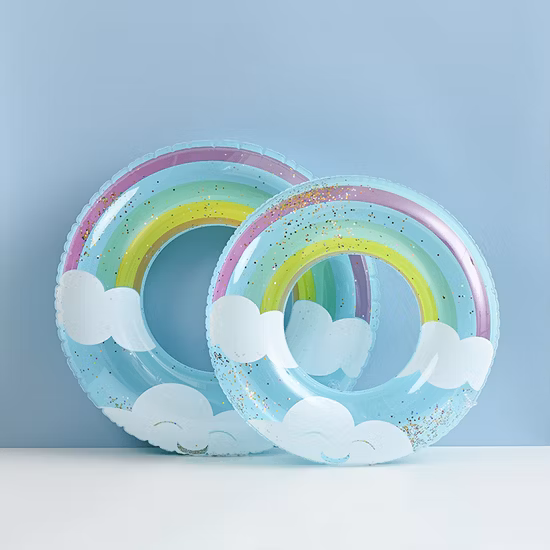 Divertenti giocattoli per feste in spiaggia Anello gonfiabile a forma di cuore con glitter Anello per piscina a forma di cuore con tubo d'amore